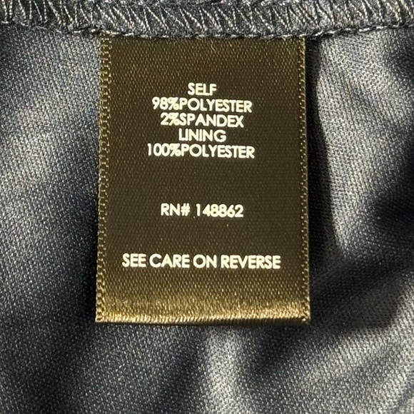 Torrid chiffon asymmetrical navy blue elastic waist skirt size 2x lined - Picture 7 of 7